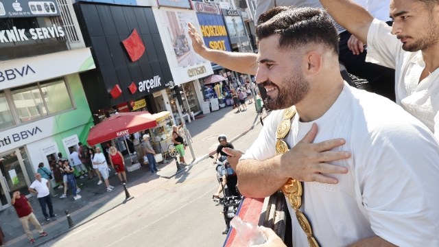 Erkan Taş’a coşkulu karşılama