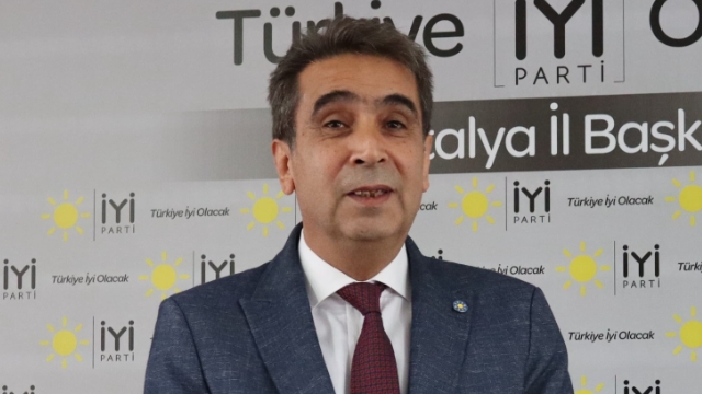 ‘Ey Aykut Kaya senin kimliğin ne?’