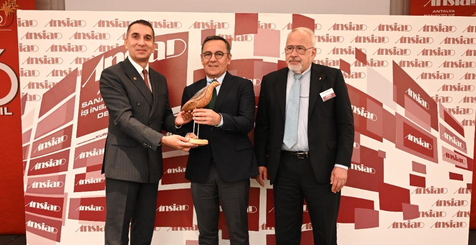 “Demokrasinin ve toplumsal geleceğin temeli sandıktır”