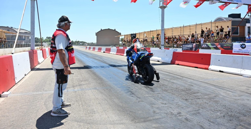 Kepez’de Motodrag yarışları başladı
