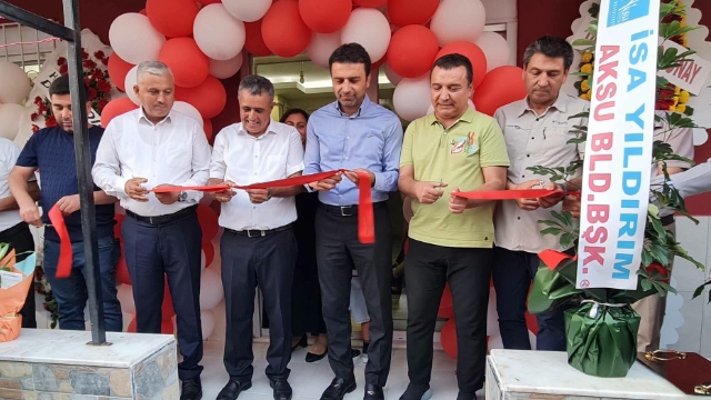 Mehmet Katrağ Emlak'tan görkemli açılış