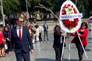 ‘Hemşirelerin sorunları çözülmeli’