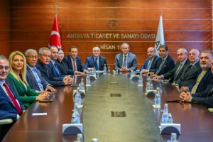 İYİ Parti’den Antalya’ya ekonomi çıkarması