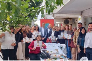 Balkan Derneği'nden Kadın Muhtarlara Destek