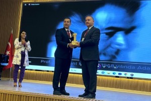 Öğretim Üyesine Türk Kültür ve Sanatına Katkı Ödülü