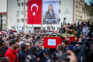 ‘6 Ayda bir tabut bayraklıyoruz’