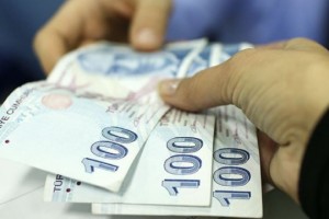 Kredi faizleri neden düşmüyor?