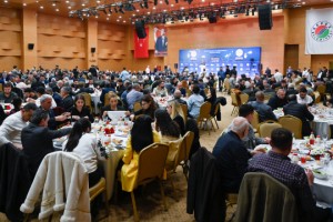 ‘Bu masa gönül ve güç birliğidir’