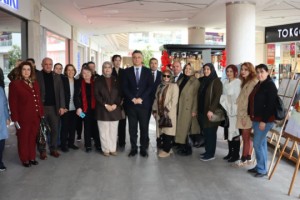 Resim Sergisi Sanatseverlerle Buluştu
