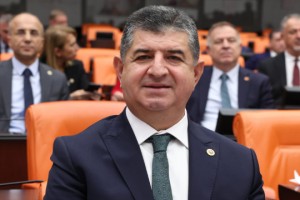 Cavit Arı’dan bayram mesajı