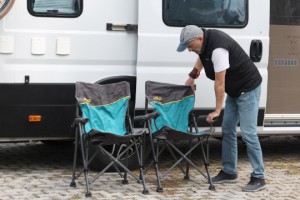 Kimisi keyiften kimisi mecburiyetten