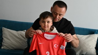 Kuzey'in hayali milli takımı tribünden izlemek