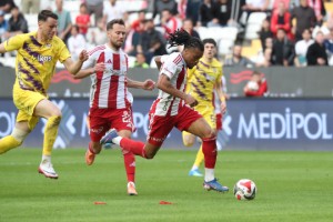 Altın değerinde 3 puan