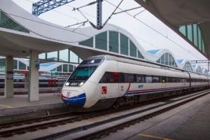 Kılıç’tan raylı sistem ve otoban vurgusu