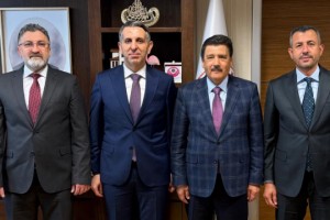 Kumbul, AK Parti’ye geçiyor