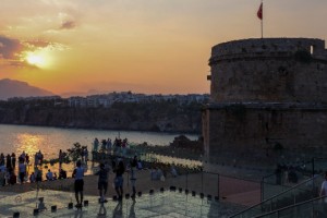 Hıdırlık Kulesi yeniden Antalyalılarla buluştu