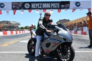 Kepez’de Motodrag yarışları başladı