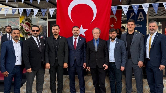 Anahtar Parti Kemer’de 1. Olağan Kongresini Gerçekleştirdi