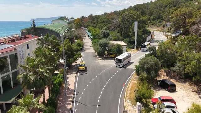 Atatürk caddesi konforlu hale dönüştü