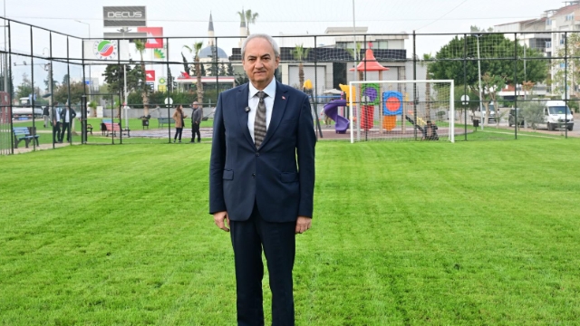 Başkan Kocagöz çocuklara kayıtsız kalmadı