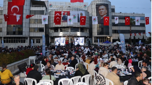 Belediye personeli iftarda buluştu