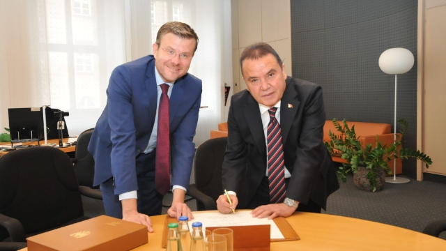 Böcek, Nürnberg’i ziyaret etti
