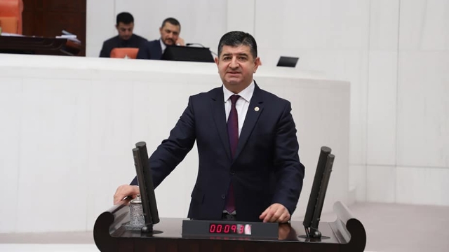 Cavit Arı sorunları yansıttı
