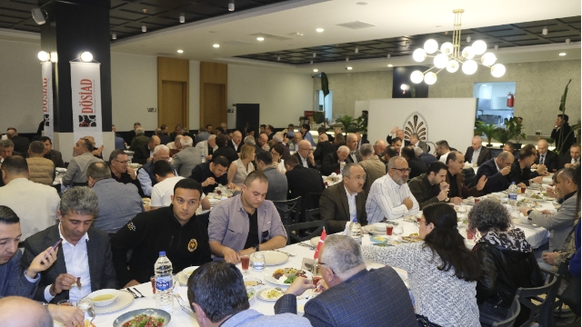DÖSİAD iftarına yoğun katılım