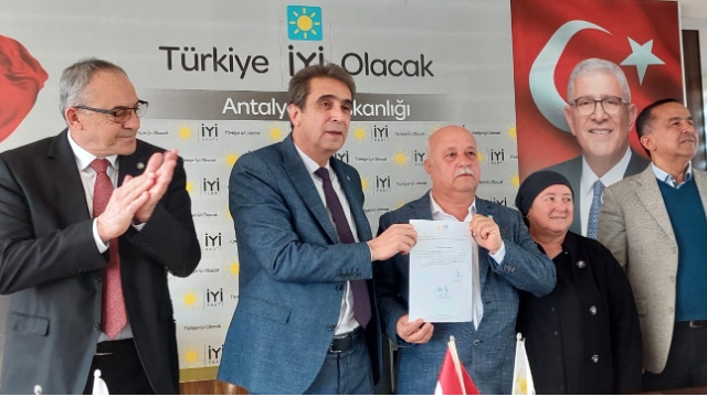 İYİ Parti Kaş’ta Yeni Başkan Mehmet Okralı