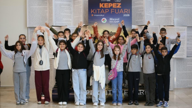 Kepez Kitap Fuarı kitapseverlerin akınına uğruyor