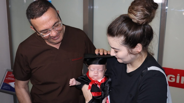 Minik Mercan taburcu oldu