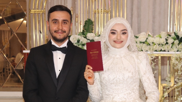Miran ailesinin mutlu günü