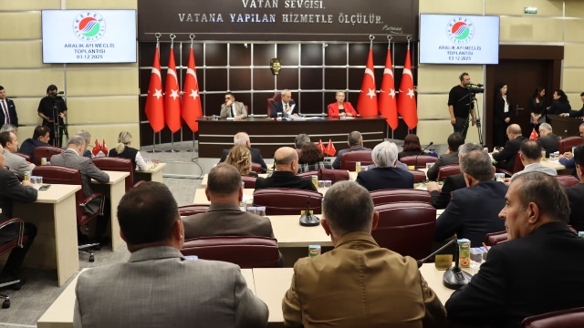 "Siz İmralı Vapuruna Binersiniz, Biz Bandırma Vapuruna!"