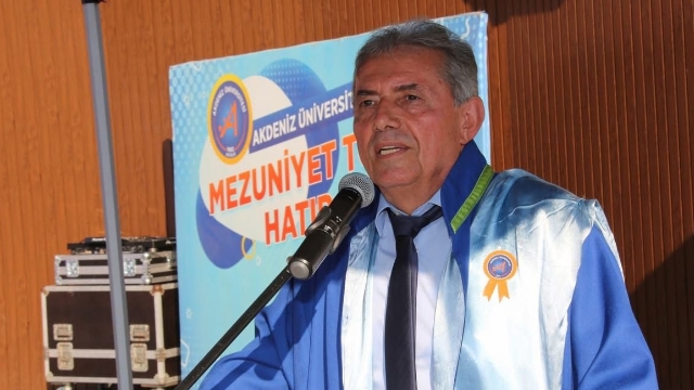 Sosyal Bilimler MYO’da Mezuniyet Töreni