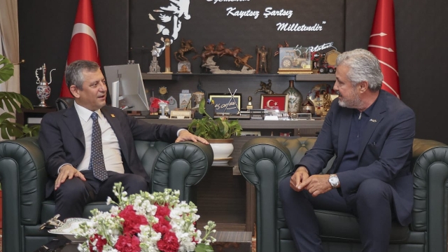 Şükrü Sözen istifa etti