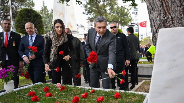 Uncalı Şehitliğine Bayram Ziyareti