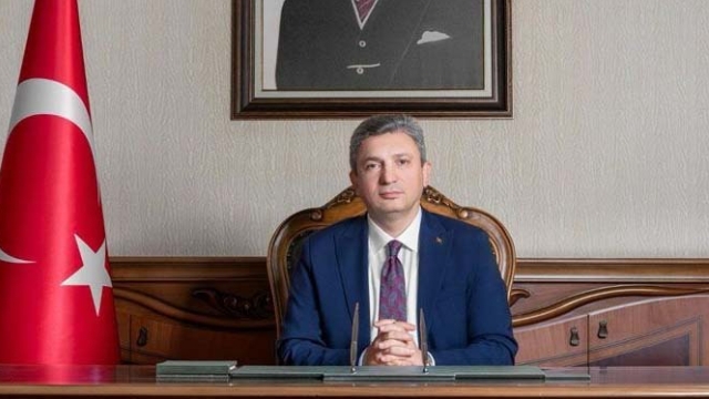 Vali Şahin'den 23 Nisan Mesajı