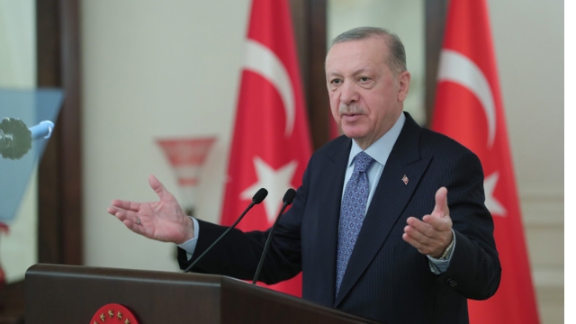 ‘Yer gök bayrak olsun’