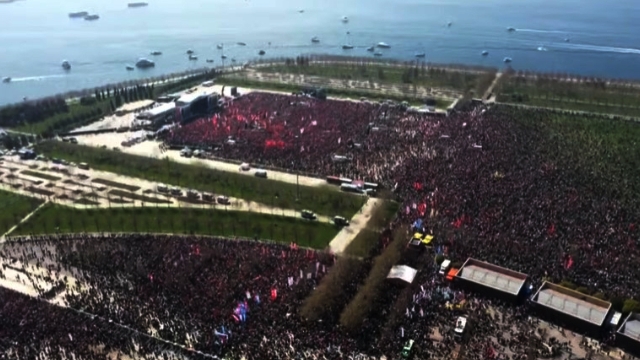 Yüz binler Maltepe’ye akın etti
